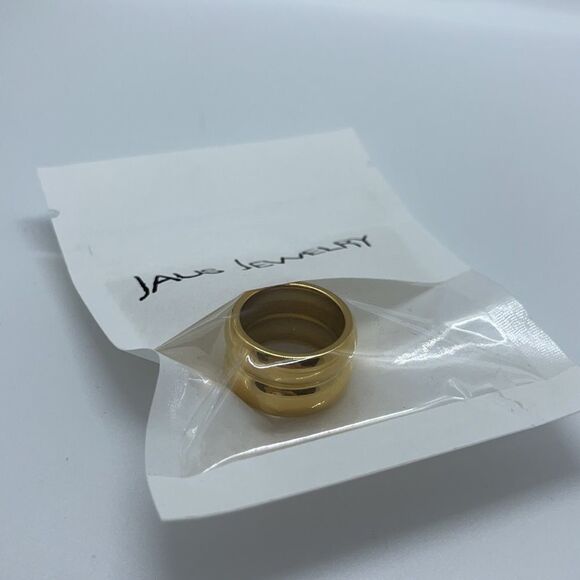 NWT Jaus Jewelry Vintage Thick Gold Band Ring - Picture 5 of 6